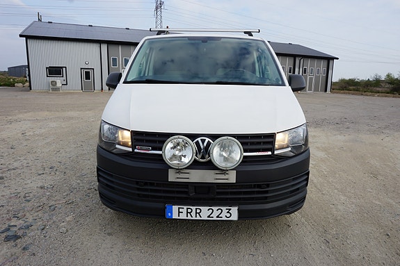 Volkswagen Transporter 9 of 12