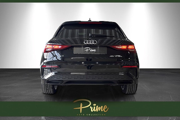 Audi A3 3 of 16