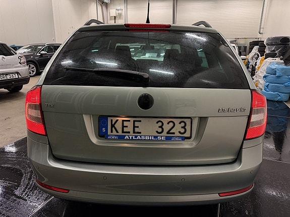 Skoda Octavia 3 of 5