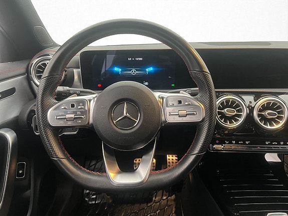 Mercedes-Benz CLA200 9 of 26