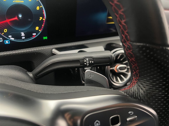 Mercedes-Benz CLA200 17 of 26