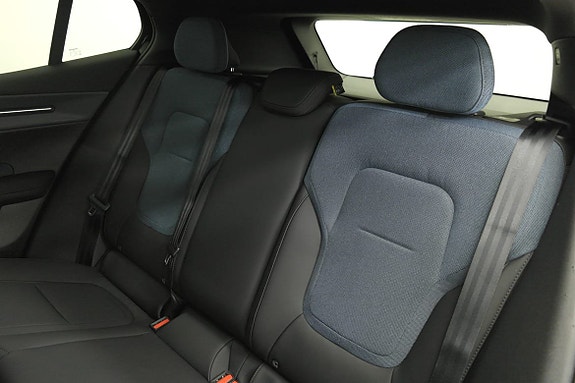 Volvo EX30 14 of 19