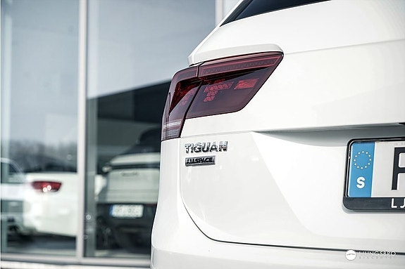 Volkswagen Tiguan Allspace 5 of 5