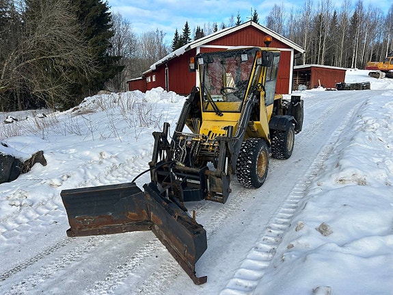 Wille 345 vikplog, sandspridare