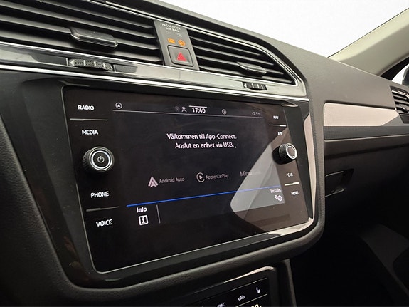 Volkswagen Tiguan 18 of 22