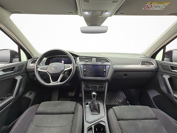 Volkswagen Tiguan 10 of 22