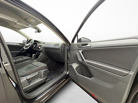 Volkswagen Tiguan 12 of 22