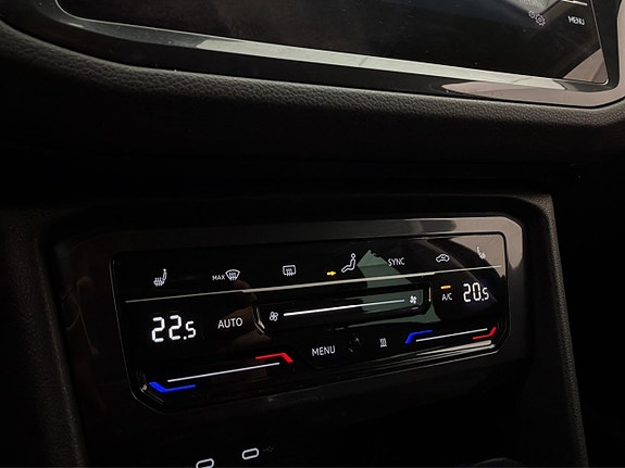 Volkswagen Tiguan 19 of 22