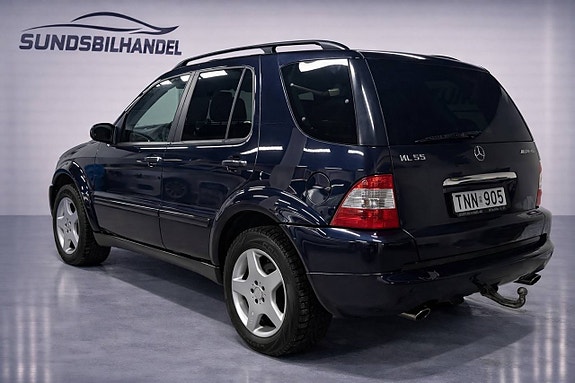 Mercedes-Benz ML55 3 of 5