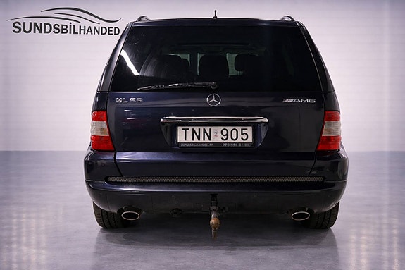 Mercedes-Benz ML55 4 of 5