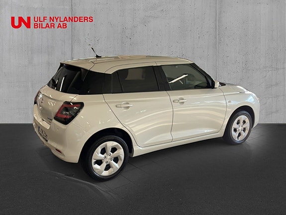 Suzuki Swift 4 of 15