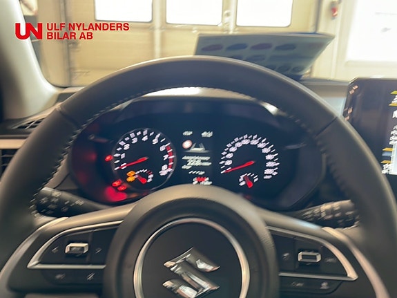 Suzuki Swift 14 of 15