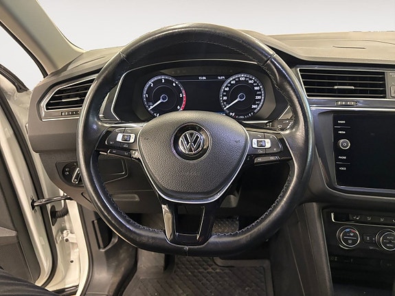 Volkswagen Tiguan 13 of 17