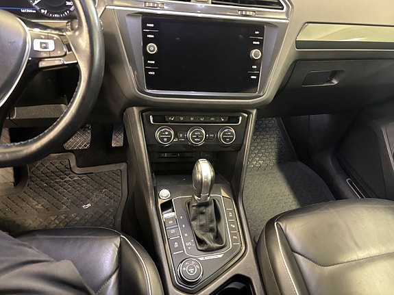 Volkswagen Tiguan 11 of 17