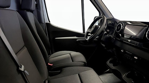 Mercedes-Benz eSprinter 414 7 of 9
