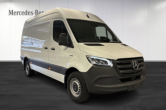Mercedes-Benz Sprinter 208 2 of 20