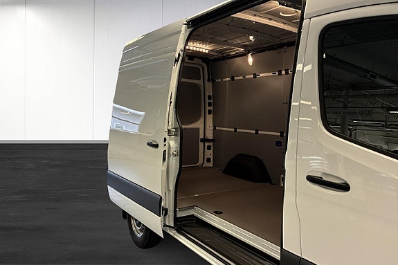 Mercedes-Benz Sprinter 208 5 of 20