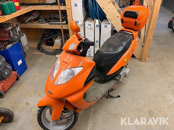 Moped Lifan LF125