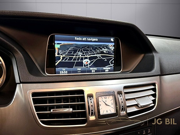 Mercedes-Benz E220 22 of 29