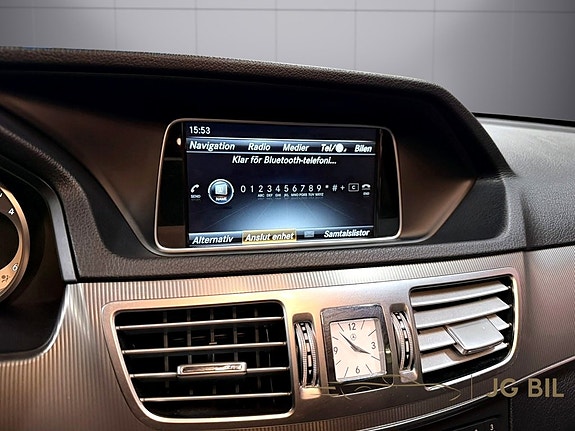 Mercedes-Benz E220 23 of 29