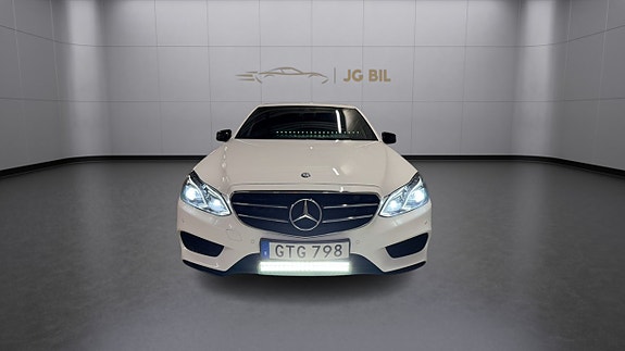 Mercedes-Benz E220 14 of 29