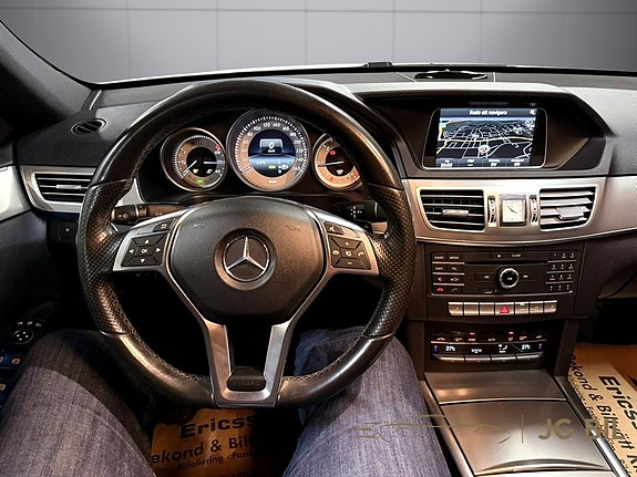 Mercedes-Benz E220 19 of 29