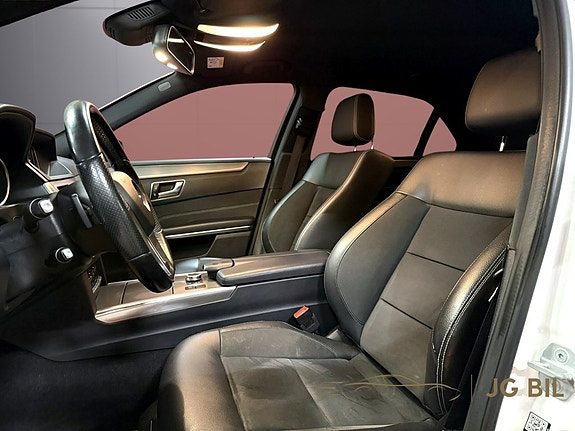 Mercedes-Benz E220 16 of 29