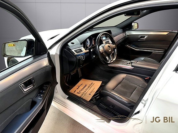 Mercedes-Benz E220 15 of 29
