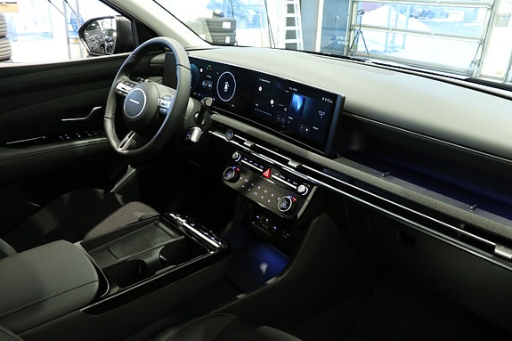 Hyundai Tucson 12 of 17