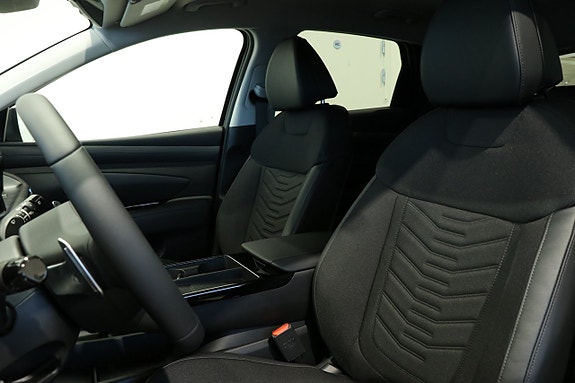 Hyundai Tucson 7 of 17