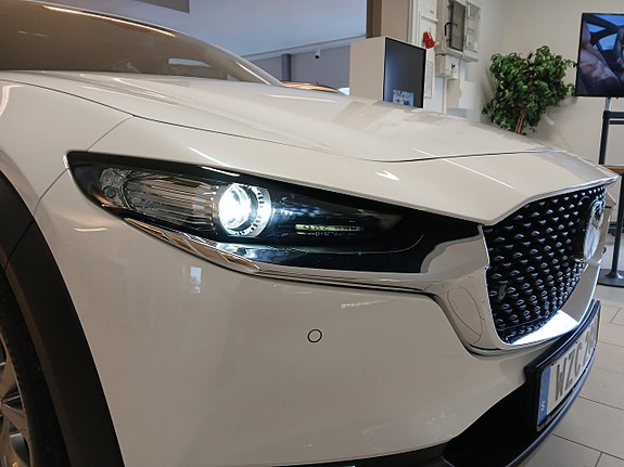 Mazda CX-30 8 of 15