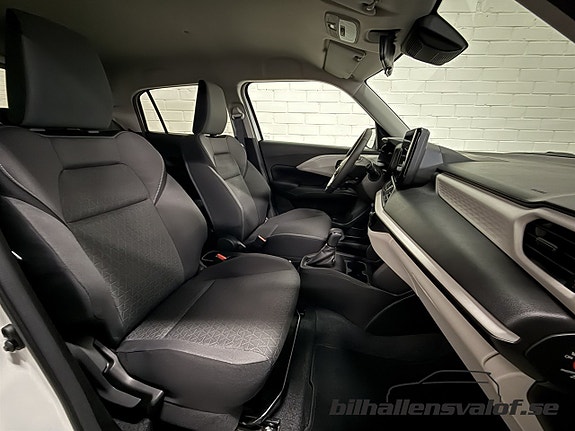 Suzuki Swift 8 of 12