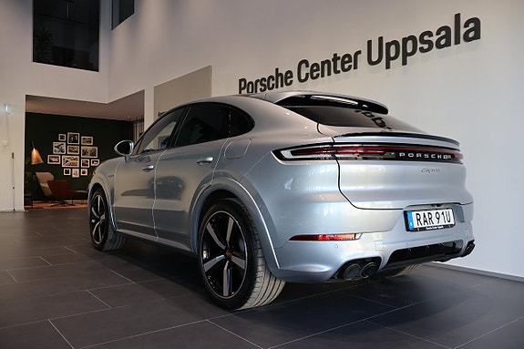 Porsche Cayenne Coupe 3 of 5