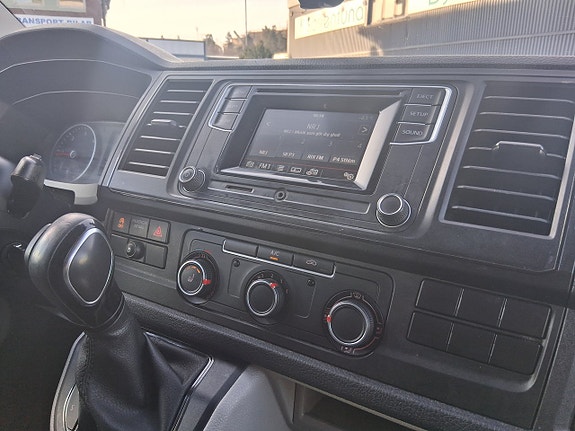 Volkswagen Transporter 7 of 11