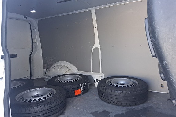 Volkswagen Transporter 10 of 11