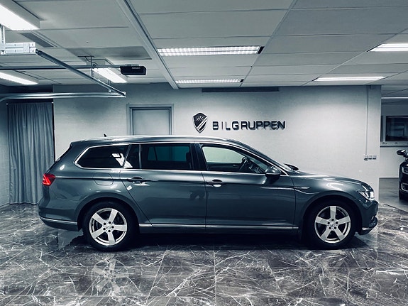 Volkswagen Passat 3 of 5