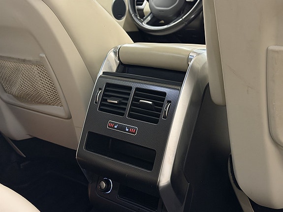 Land Rover Range Rover Sport 16 of 27