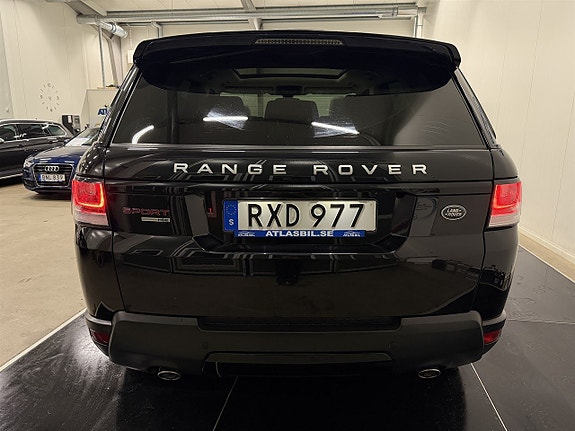 Land Rover Range Rover Sport 8 of 27