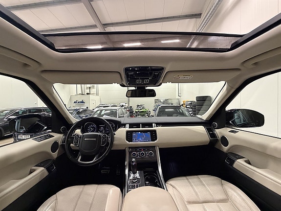 Land Rover Range Rover Sport 26 of 27