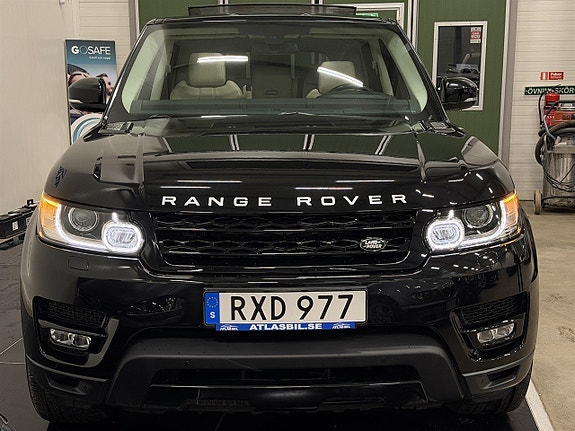 Land Rover Range Rover Sport 11 of 27