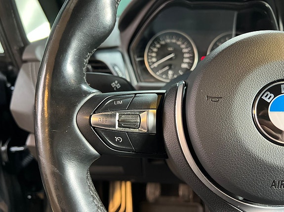BMW 218 8 of 18
