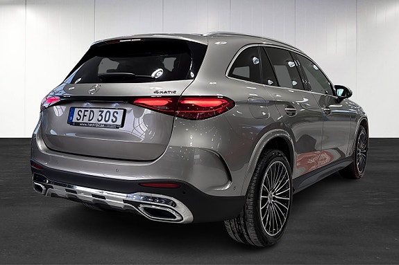 Mercedes-Benz GLC400 e 4 of 5