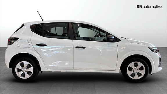 Dacia Sandero 6 of 23
