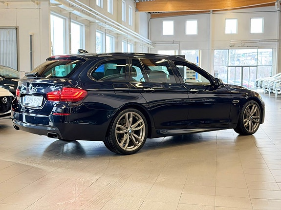 BMW M5 3 of 5