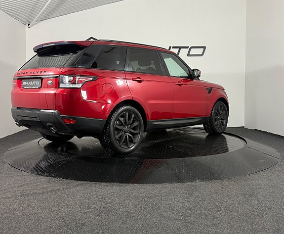 Land Rover Range Rover Sport 5 of 5