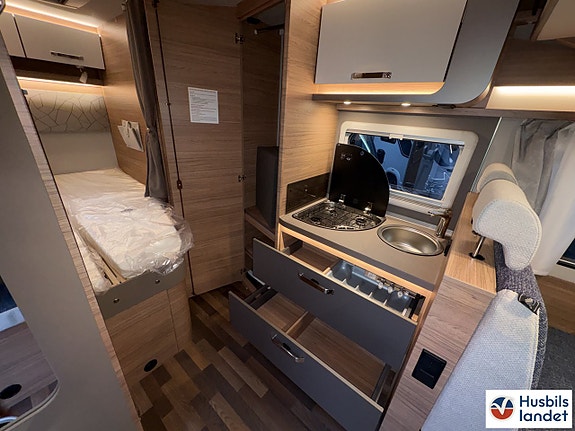 Weinsberg CaraSuite 650 MF/automat 17 of 18