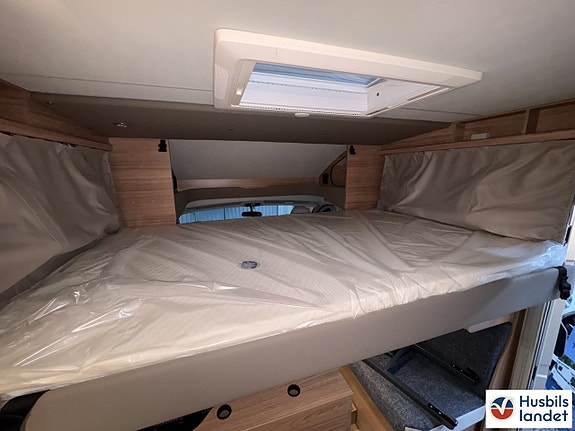 Weinsberg CaraSuite 650 MF/automat 15 of 18