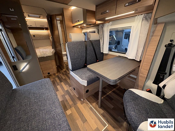Weinsberg CaraSuite 650 MF/automat 10 of 18