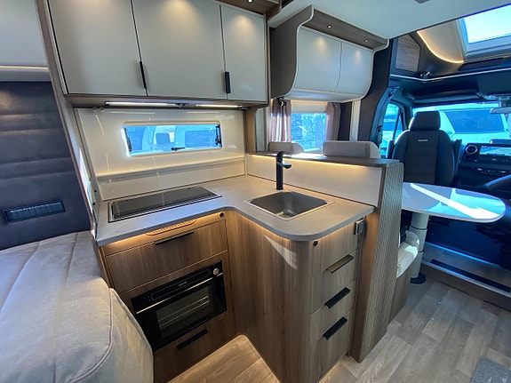 Kabe Travel Master Royal X 810 LT *NYHET 2026* 11 of 30