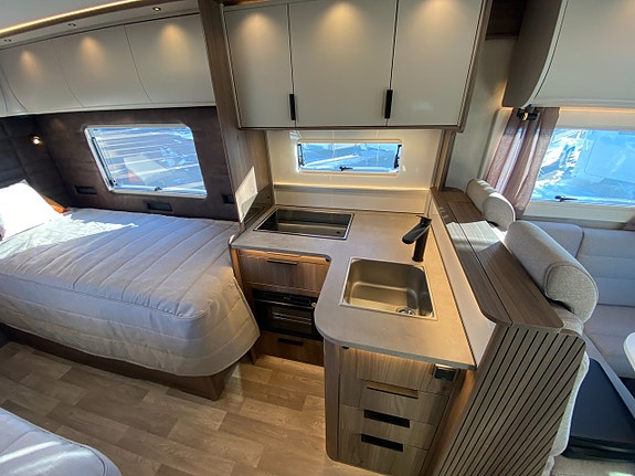 Kabe Travel Master Royal X 810 LT *NYHET 2026* 10 of 30